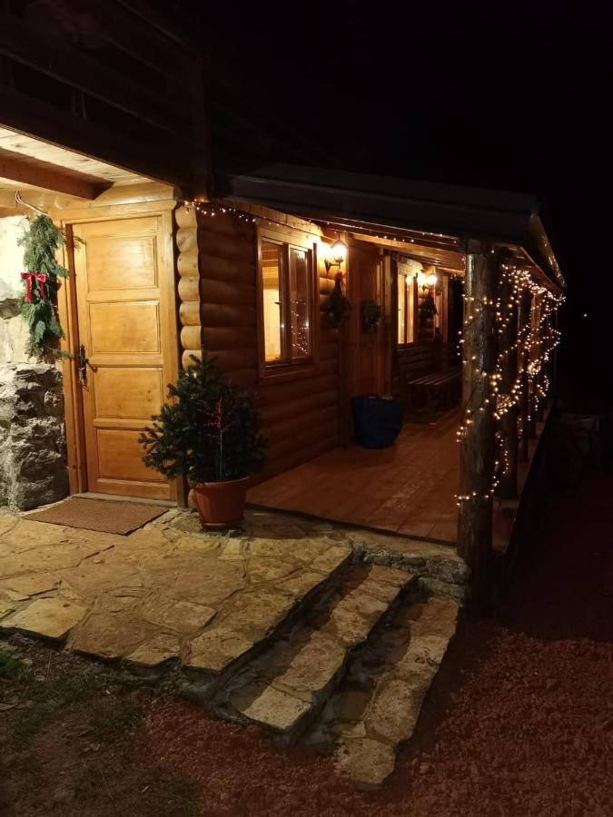 Koliba 30Svibnja Villa Perusic ภายนอก รูปภาพ