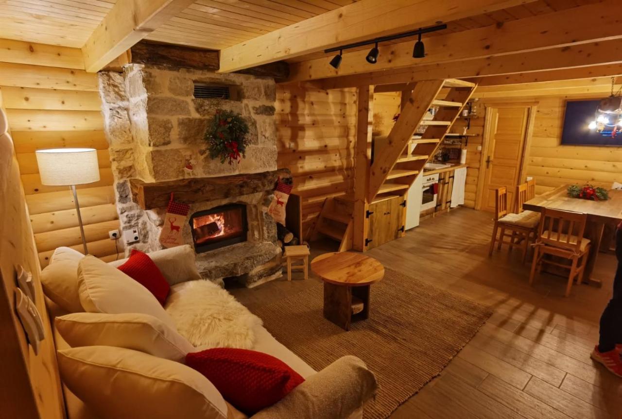 Koliba 30Svibnja Villa Perusic ภายนอก รูปภาพ