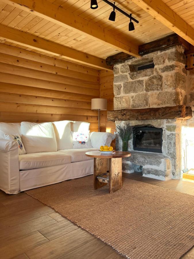 Koliba 30Svibnja Villa Perusic ภายนอก รูปภาพ